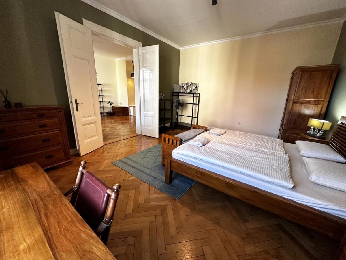 Gorkeho Apartment In City Centre Bratislava Exterior photo