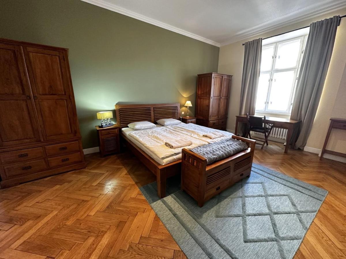 Gorkeho Apartment In City Centre Bratislava Exterior photo
