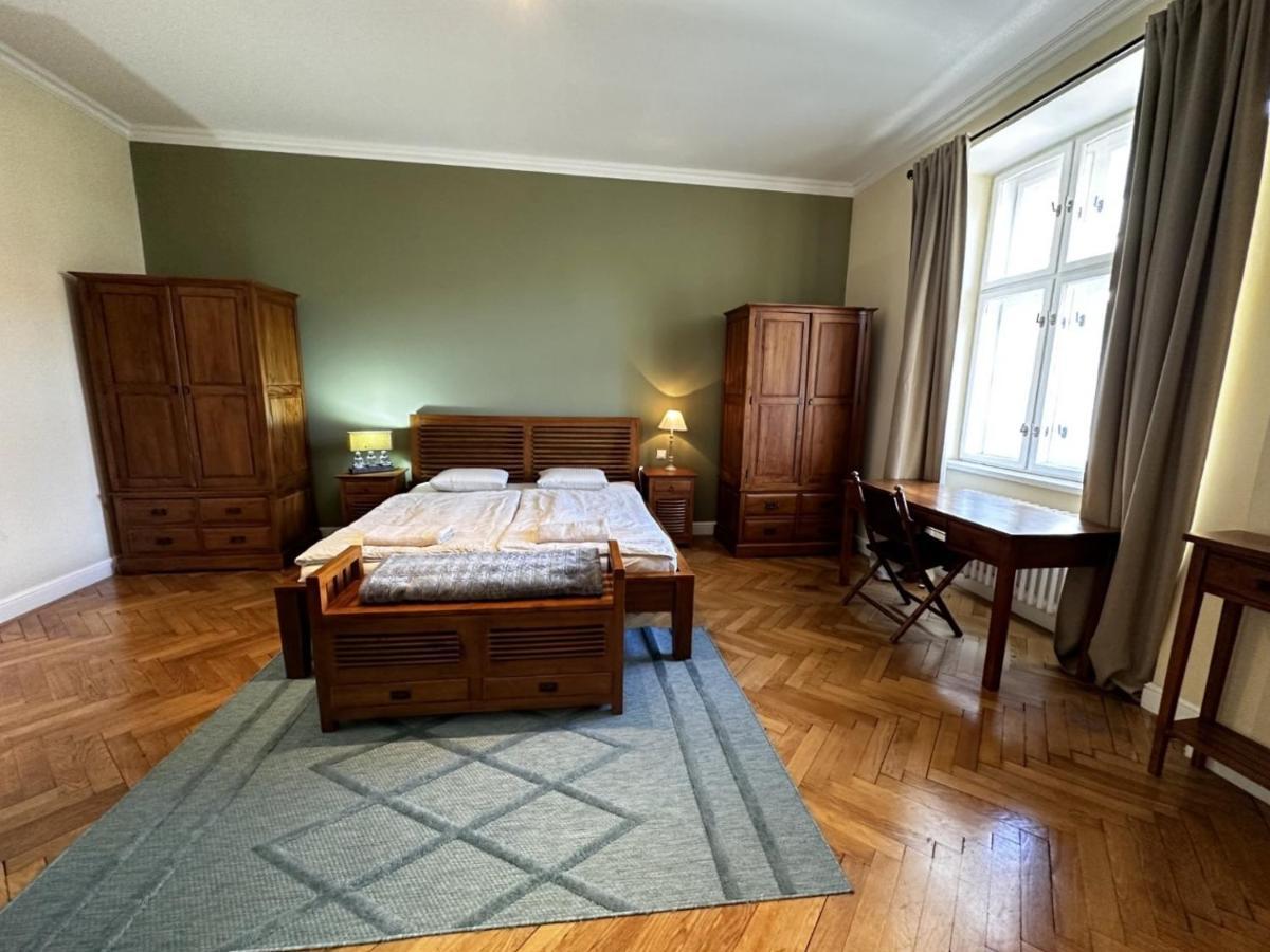 Gorkeho Apartment In City Centre Bratislava Exterior photo
